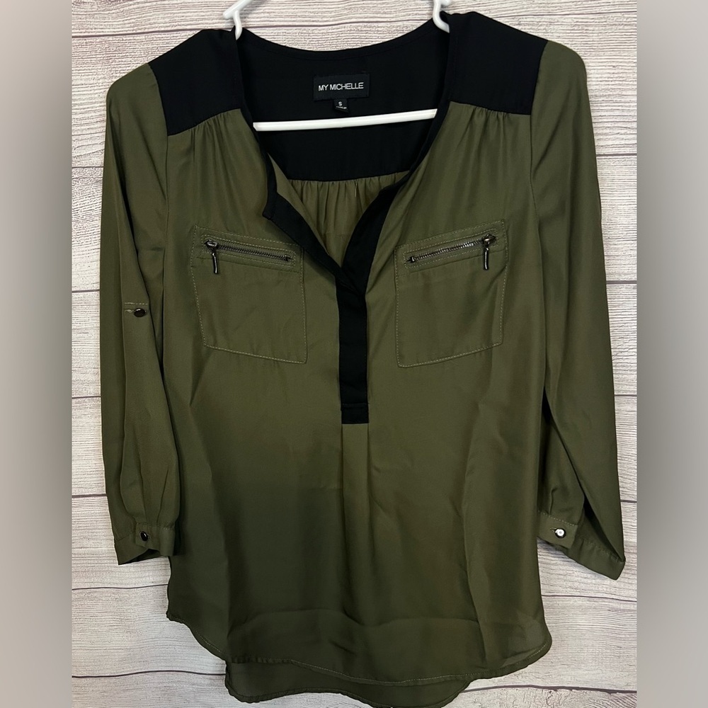My Michelle Dark Green Button 3/4 Sleeve Pleats Across‎ Back Zip Pocket Blouse S